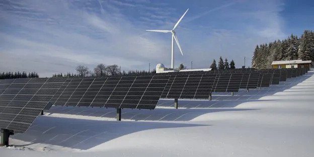 LUBRICATION FOR RENEWABLE ENERGY: ADDRESSING THE DEMANDS OF WIND AND SOLAR POWER INFRASTRUCTURE